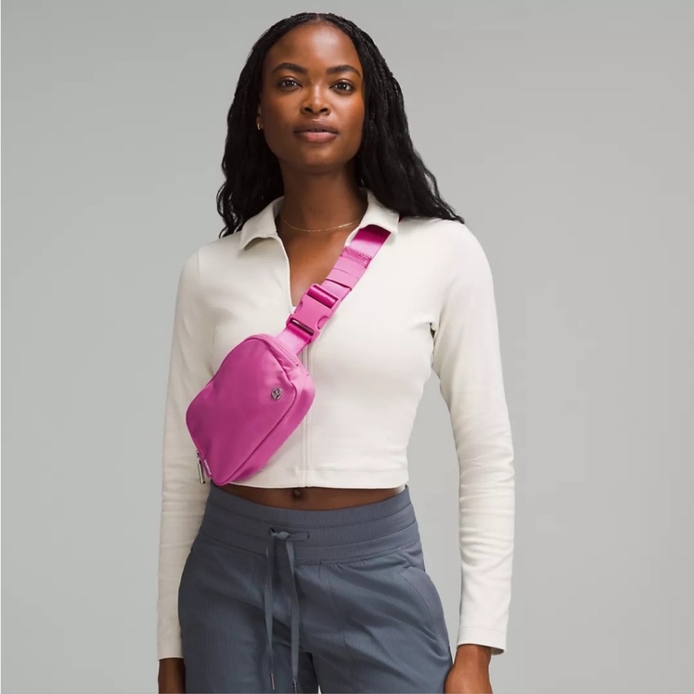 NWT lululemon Sonic Pink Belt Bag